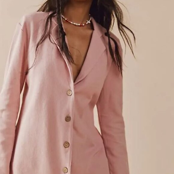 Free People FP Beach Lizzie Blazer Romper Knit Baby Pink One Piece Womens Medium - Picture 1 of 6